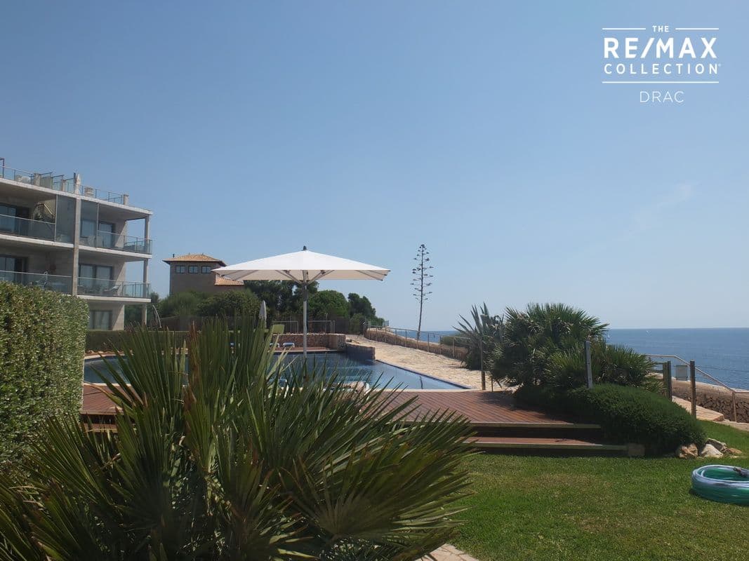 Appartement exclusif en bord de mer – Résidence avec jardins et piscines