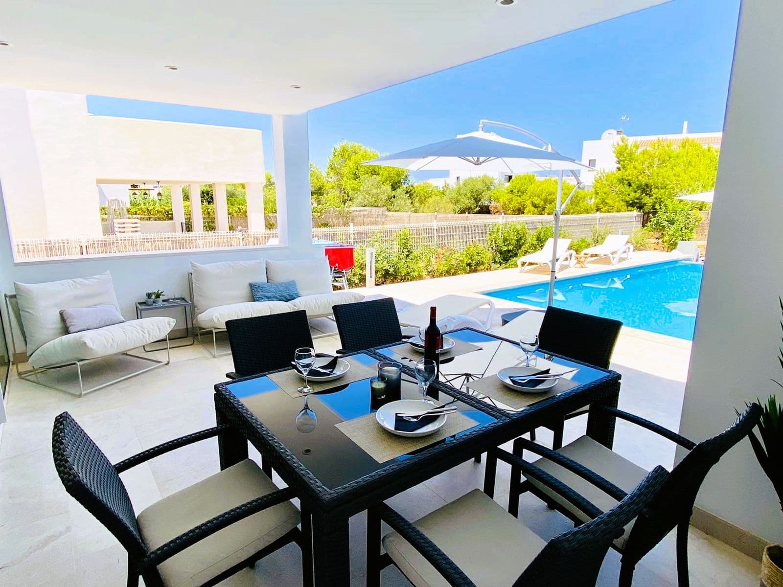 Großartiges Reihenhaus mit Pool und Meerblick – foto principal