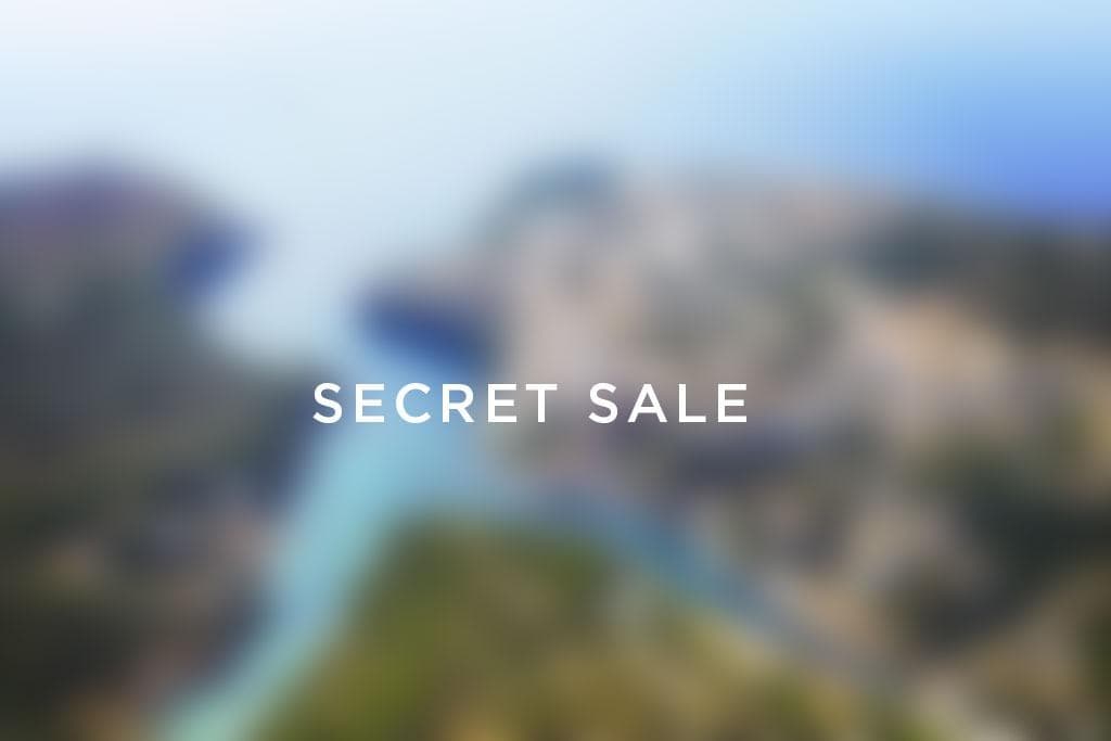 Atemberaubendes rustikales Grundstück von 23.469 m² mit Meerblick!