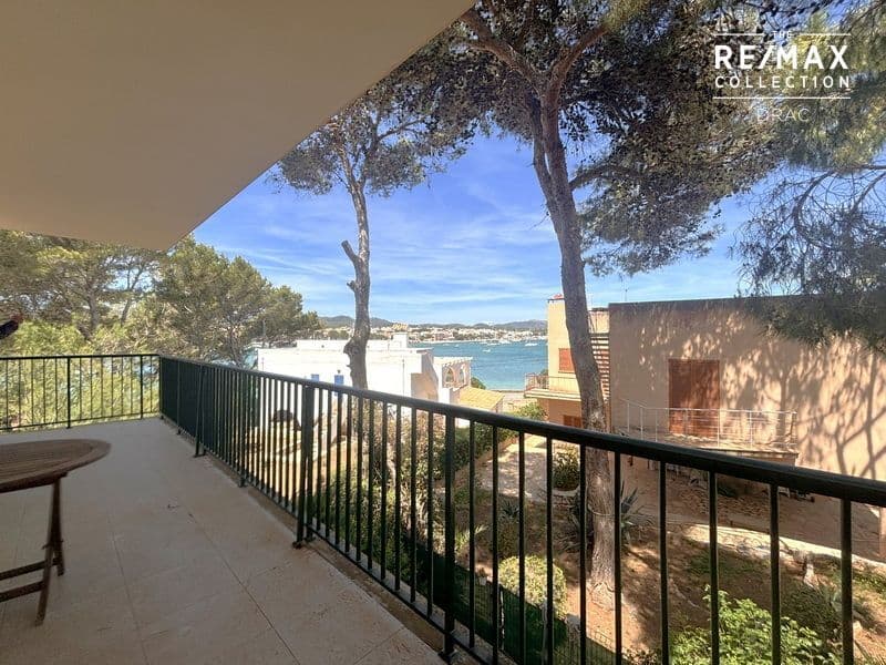 Bonito amplio piso amueblado en primera planta, en segunda línea del mar, con piscina comunitaria en Porto Colom – foto 2