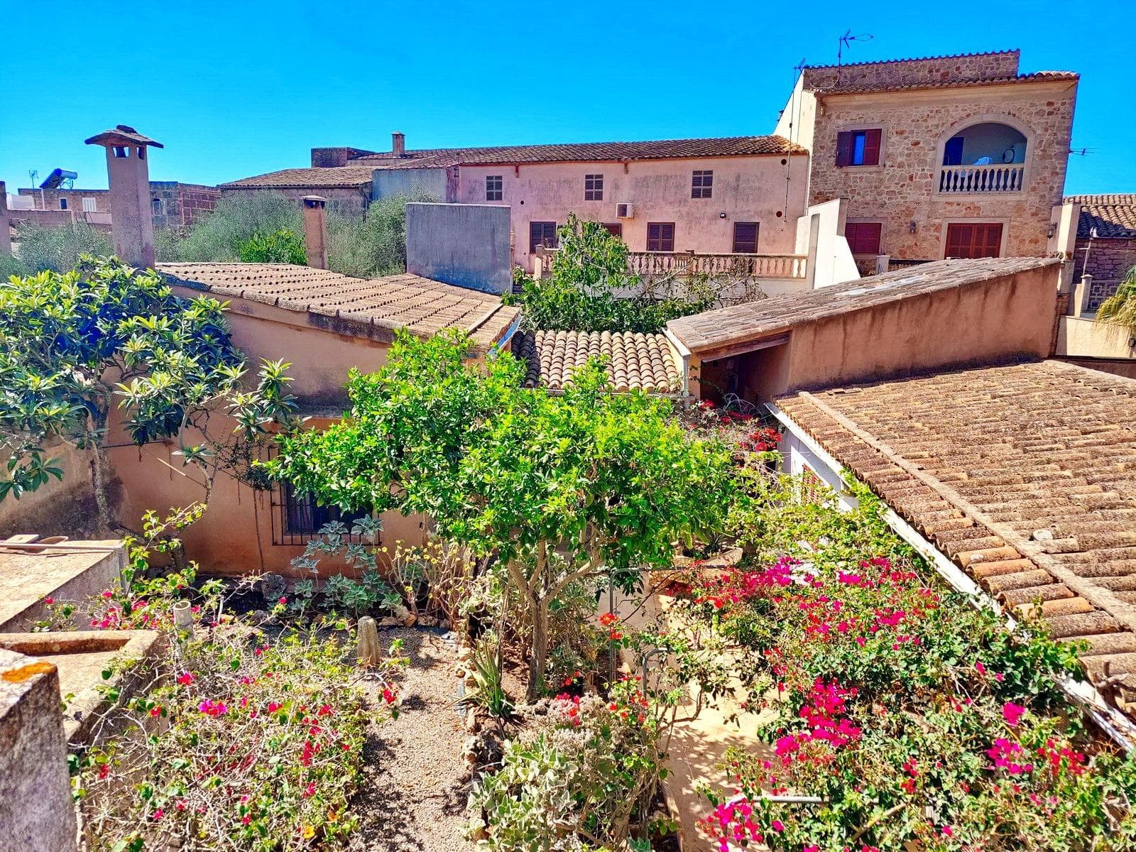 Preciosa casa de pueblo en Santanyí – foto 2