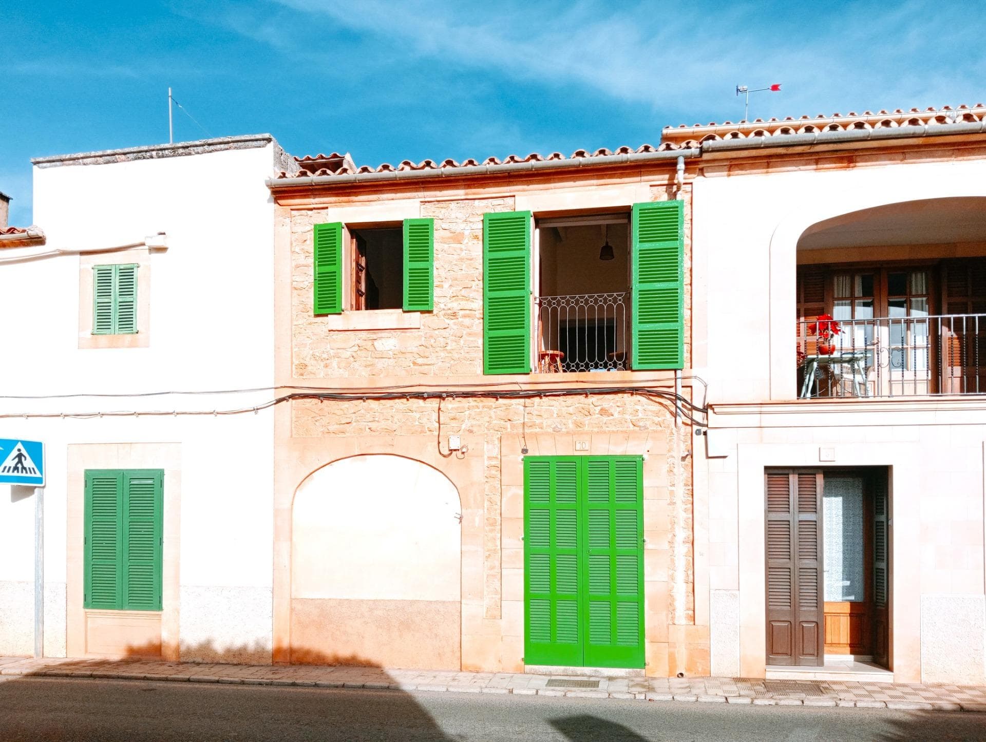 Acogedora casa de pueblo en Llombards – foto principal