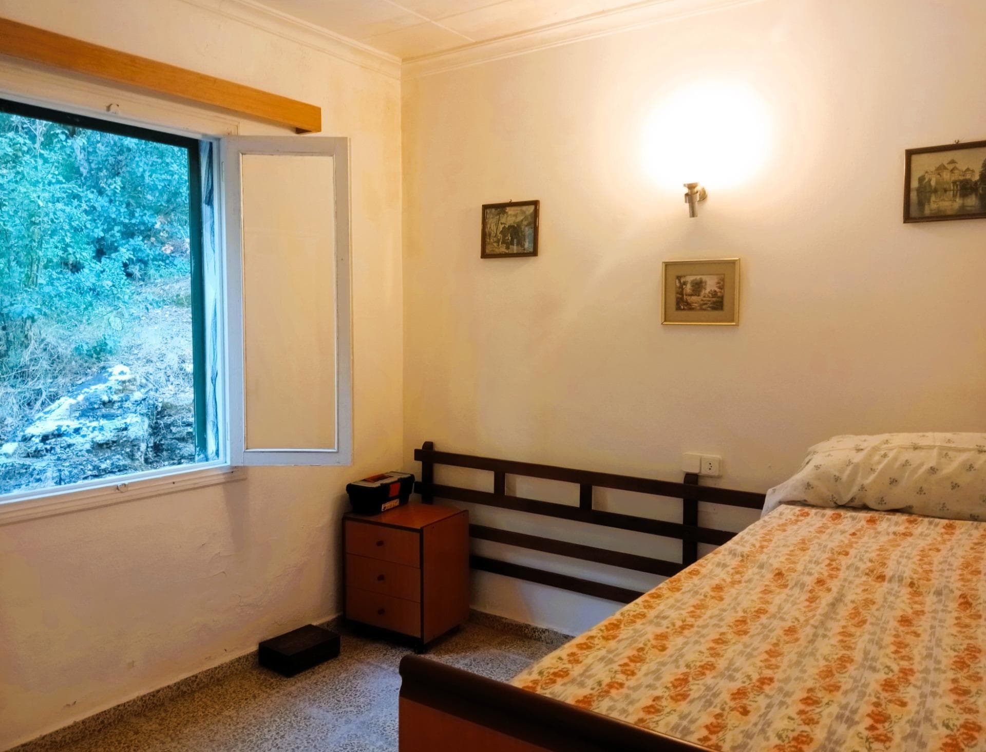 Un lienzo en blanco con potencial: Casa con estudio independiente para renovar en parcela rústica – foto 3