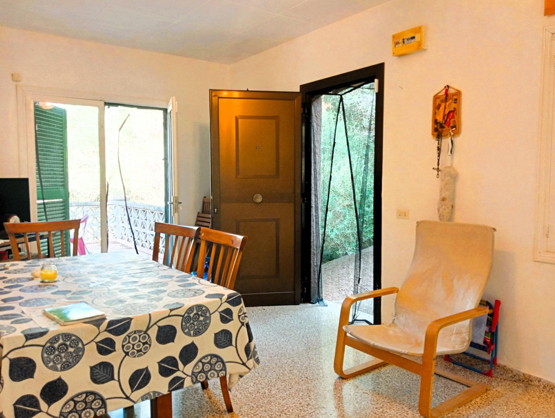 Un lienzo en blanco con potencial: Casa con estudio independiente para renovar en parcela rústica – foto 5