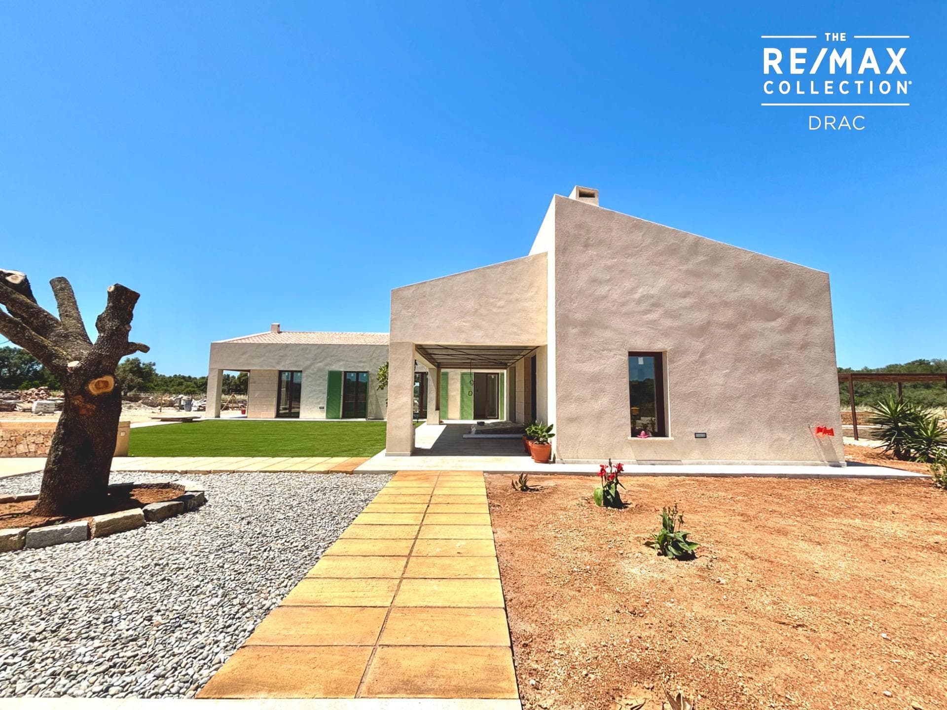 Espectacular Finca moderna de obra nueva en un entorno natural con piscina a15 minutos de Santanyi. – foto 2