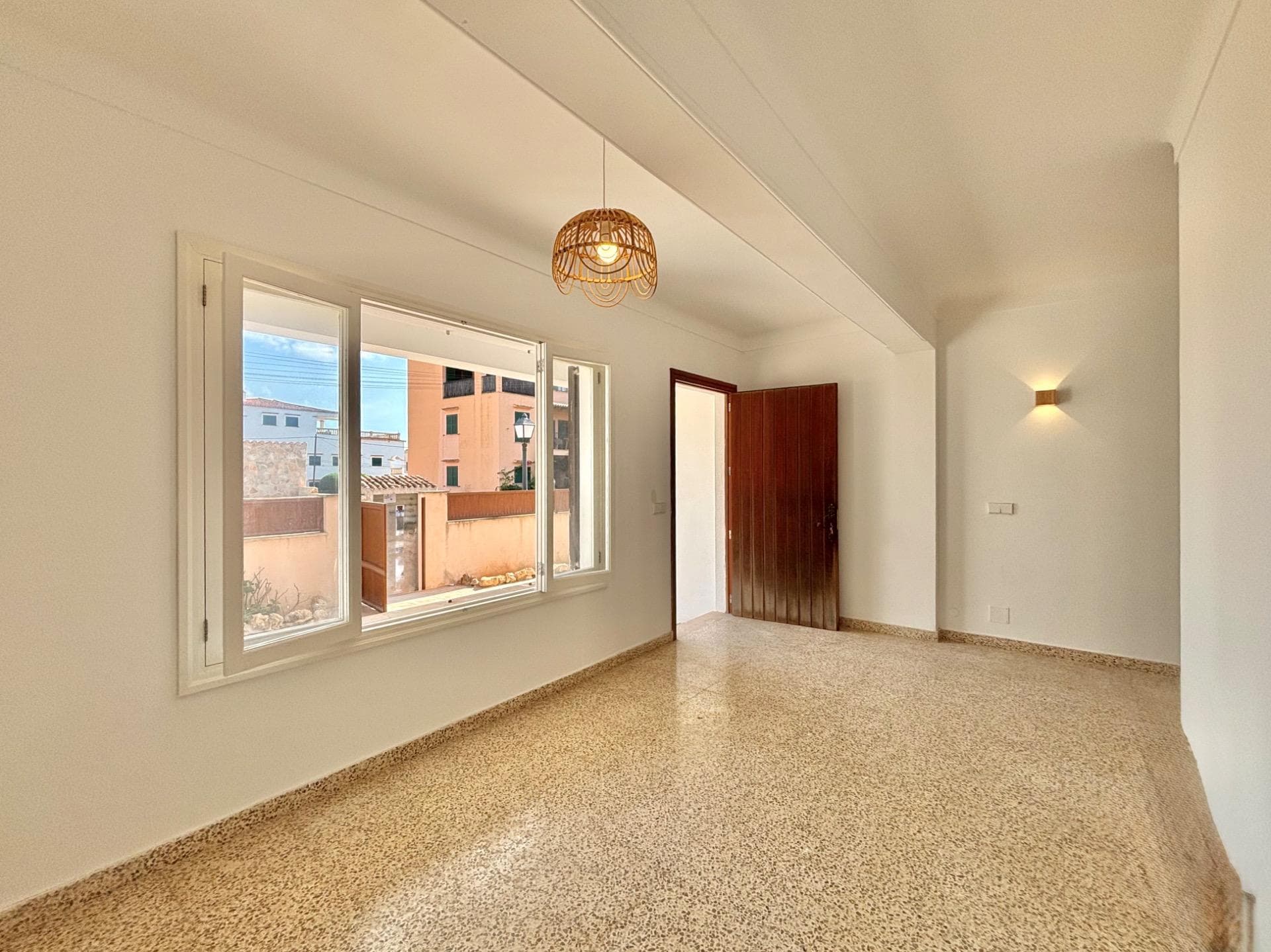 Bonito, luminoso recién reformado planta baja de 2 habitaciones en planta baja en Cala Figuera. – foto 2