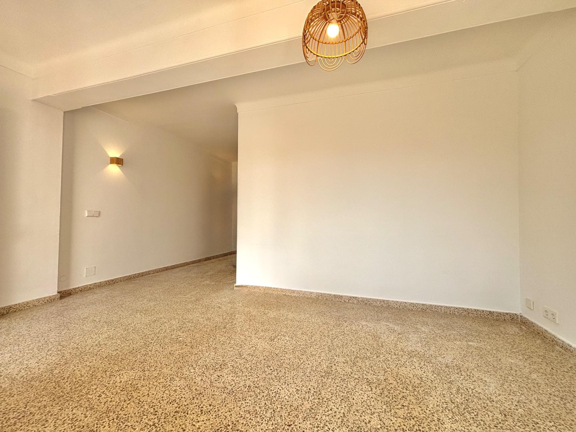 Bonito, luminoso recién reformado planta baja de 2 habitaciones en planta baja en Cala Figuera. – foto 3