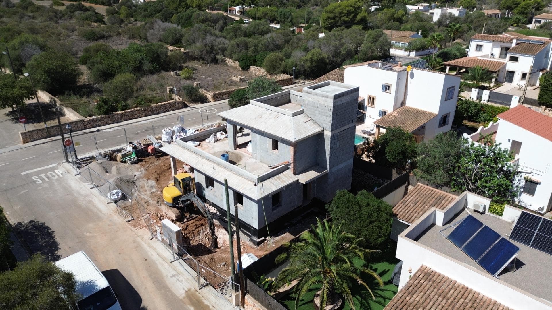 Spektakuläre Neubauvilla mit Pool und Meerblick in Cala Llombards – foto 4