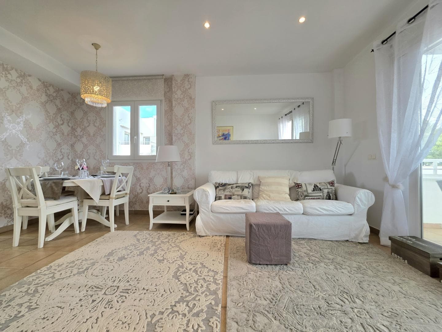 Elegante y luminoso apartamento en prestigioso complejo residencial frente al puerto de Cala d’Or – foto 5